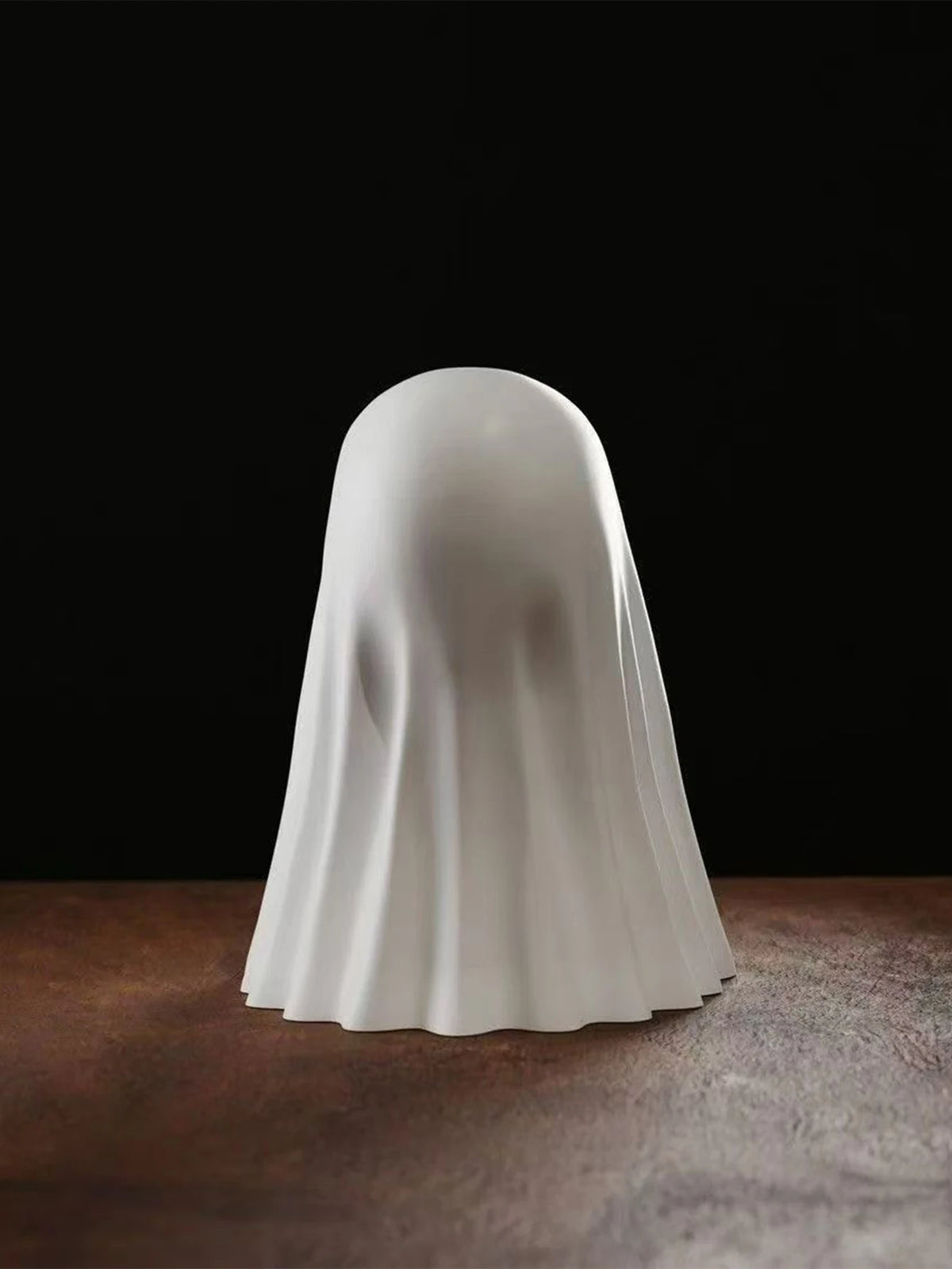 Statue Fantôme Insolent 7,5 cm – Déco Halloween Humoristique