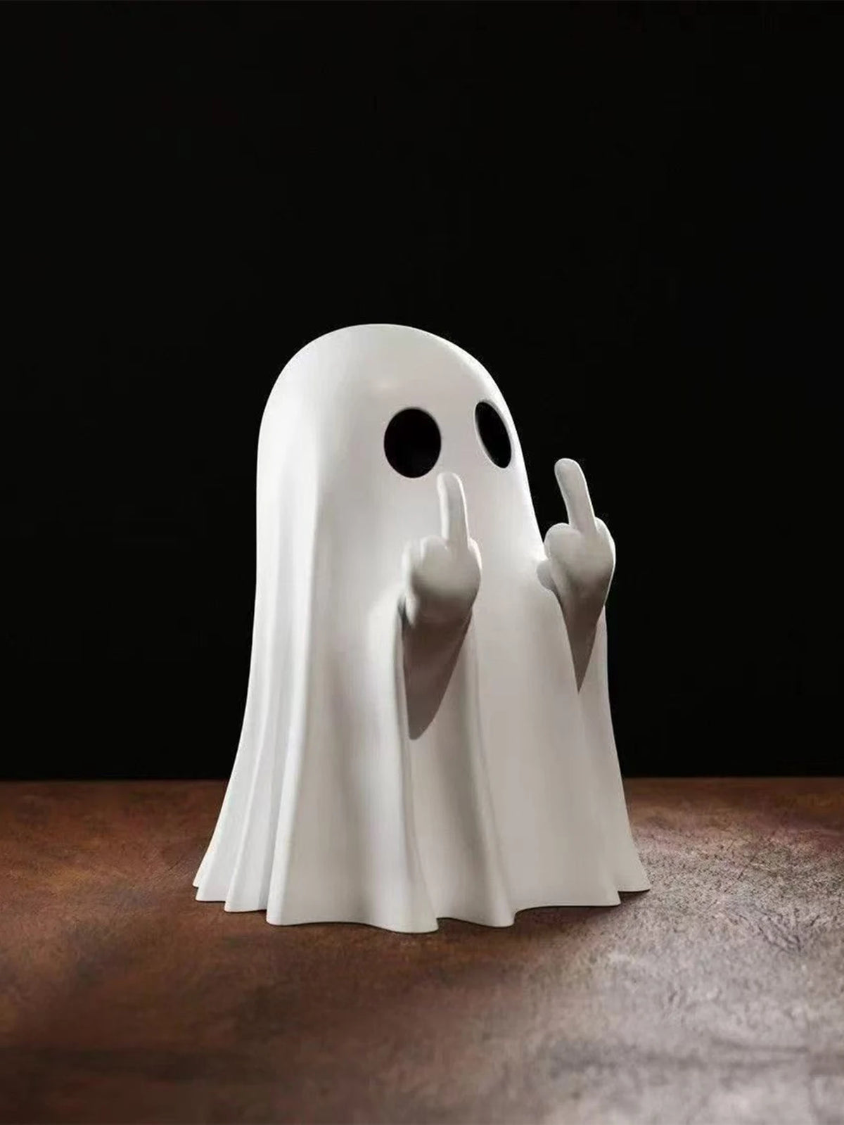 Statue Fantôme Insolent 7,5 cm – Déco Halloween Humoristique