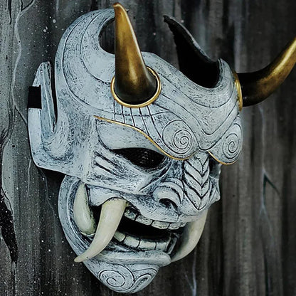 Masque démon Oni à cornes gris pierre